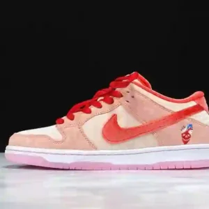 Dunk Low Strangerlove