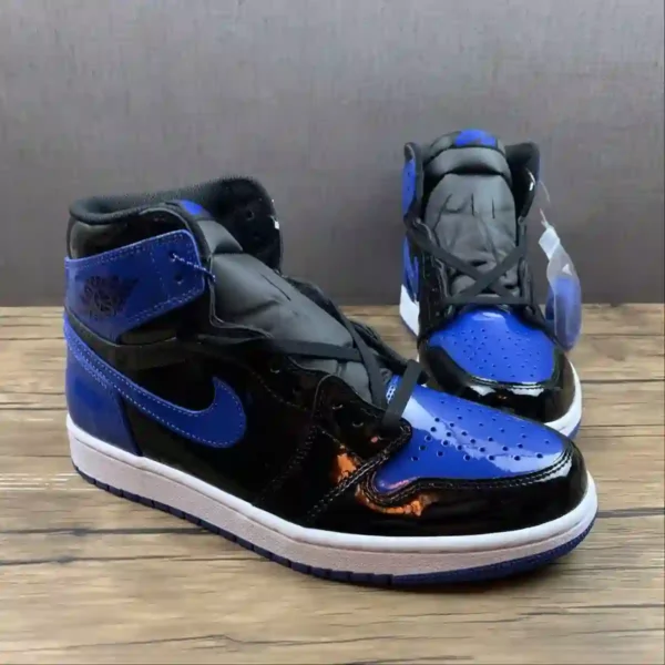 Air Jordan 1 High Patent Royal