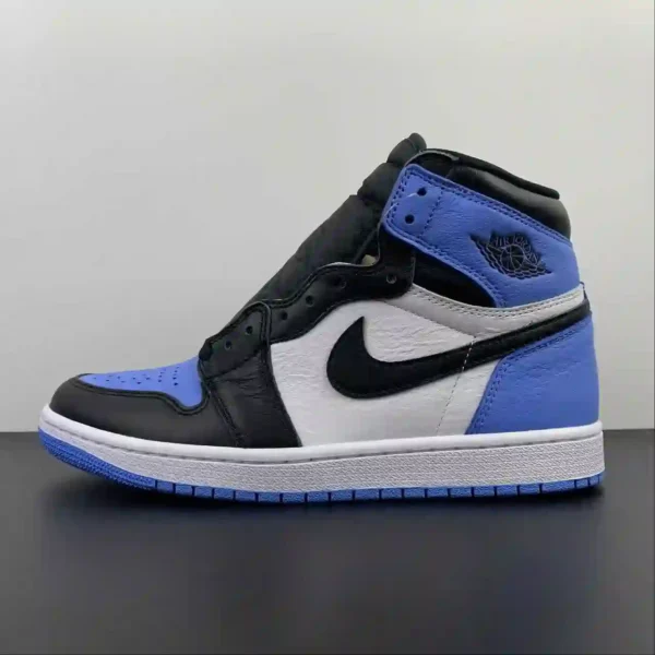 Air Jordan 1 High UNC