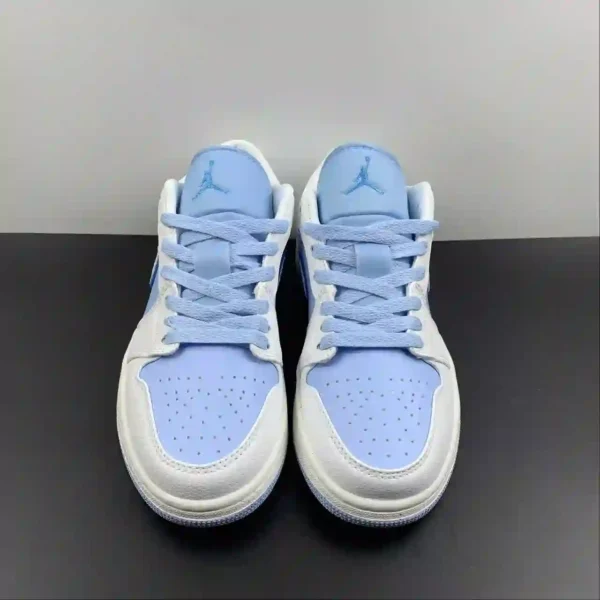 Air Jordan 1 Low Reverse Ice Blue