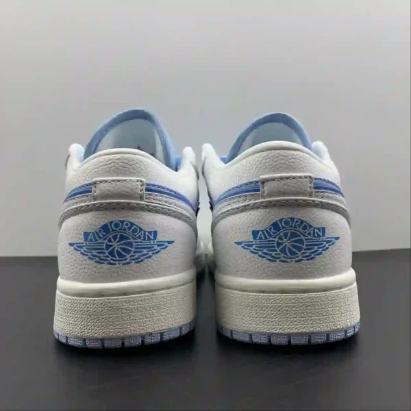 Air Jordan 1 Low Reverse Ice Blue