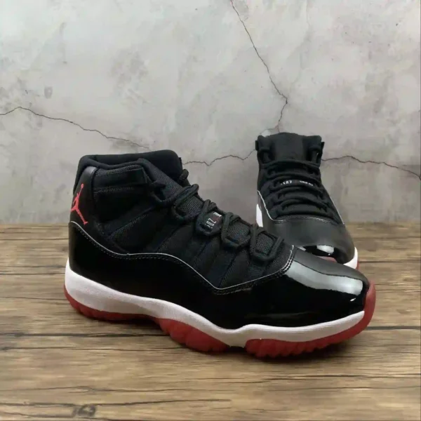 Air Jordan 11 Bred