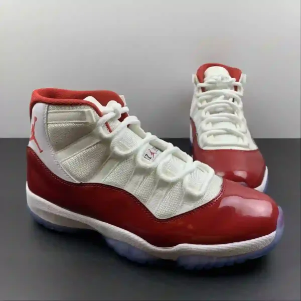 Air Jordan 11 Cherry