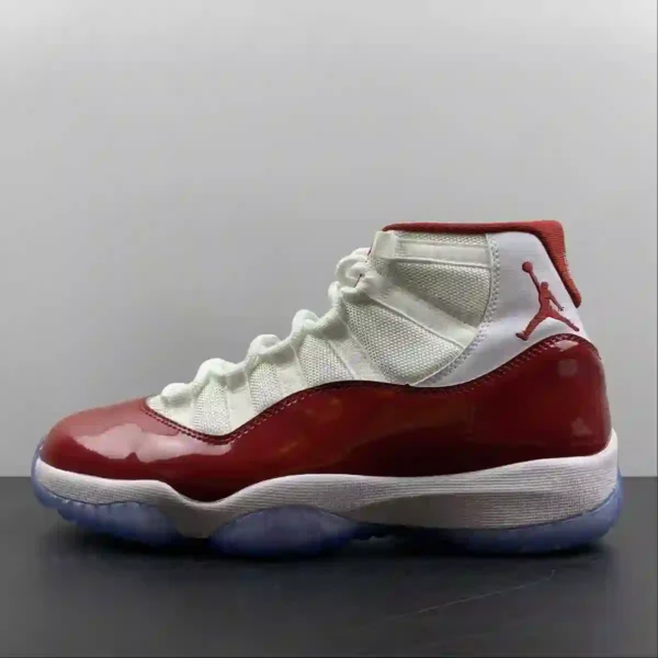 Air Jordan 11 Cherry