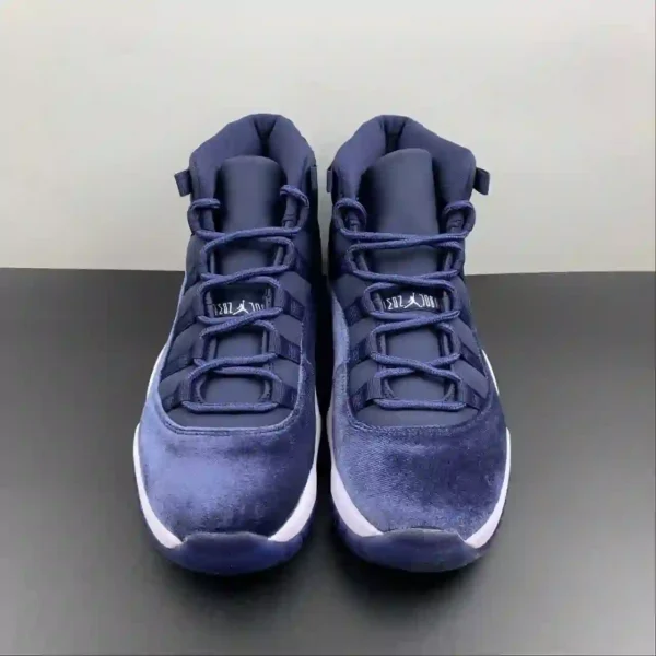 Air Jordan 11 Midnight Navy