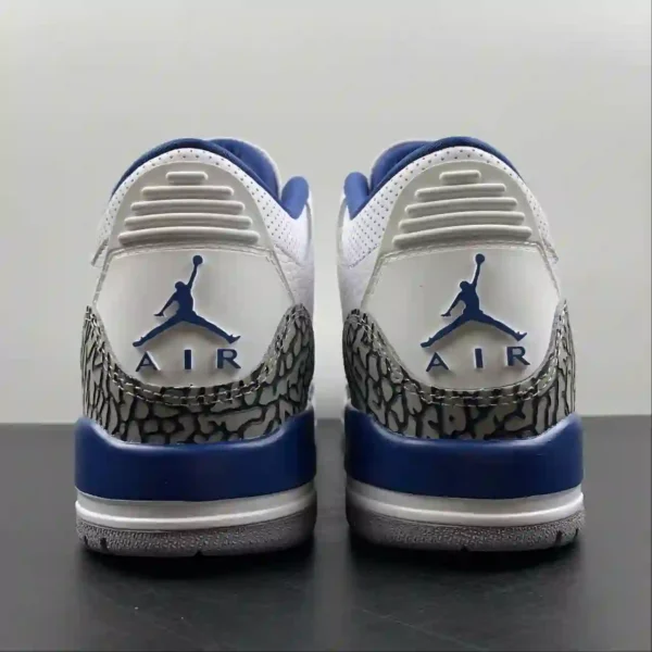 Air Jordan 3 Racer Blue