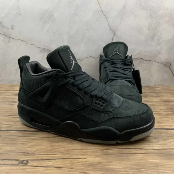 Air Jordan 4 Kaws Black