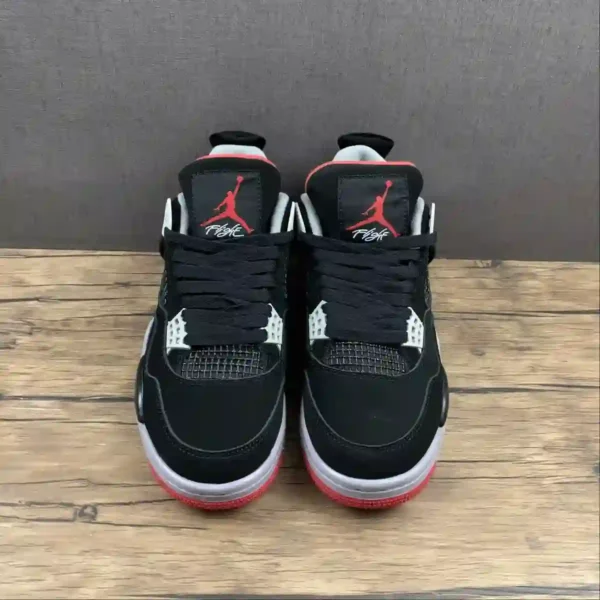 Air Jordan 4 Bred