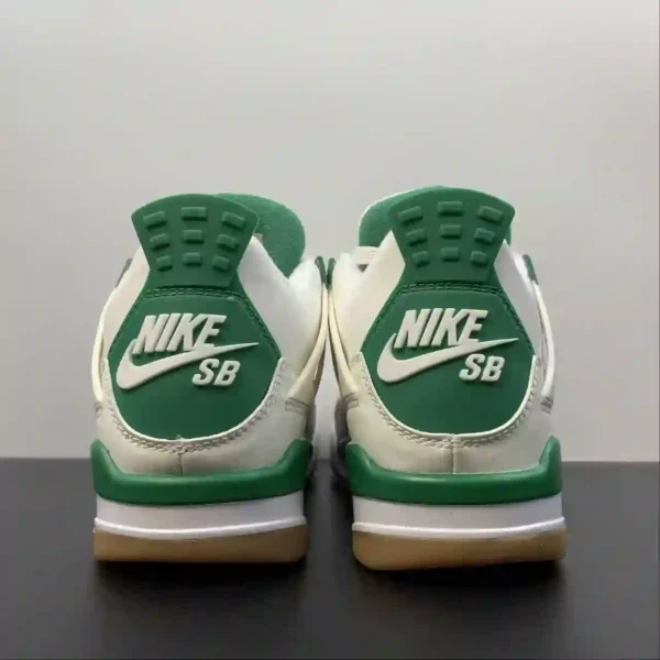 Air Jordan 4 Pine Green