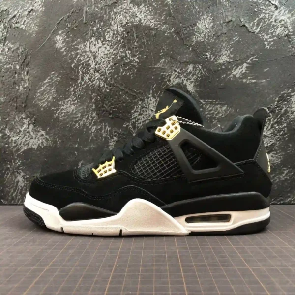 Air Jordan 4 Royalty