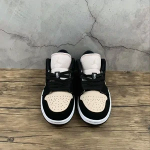 Air Jordan 1 Low Guava Ice