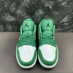 Air Jordan 1 Low Pine Green