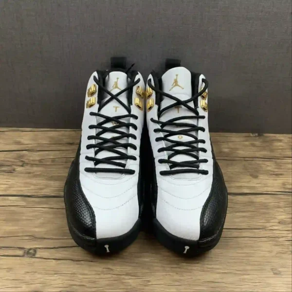 Air Jordan 12 Royalty