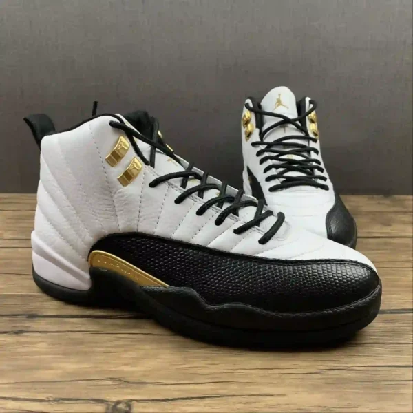 Air Jordan 12 Royalty