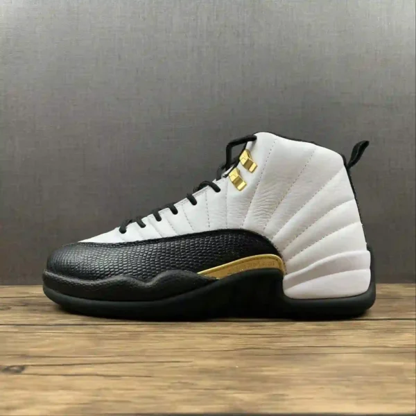 Air Jordan 12 Royalty