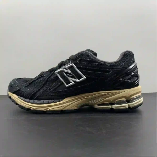 NB2002R Vinted