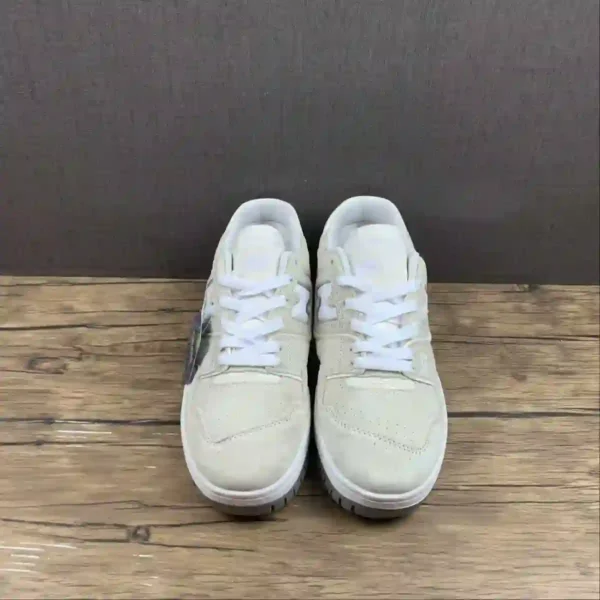 NB550 United Arrows