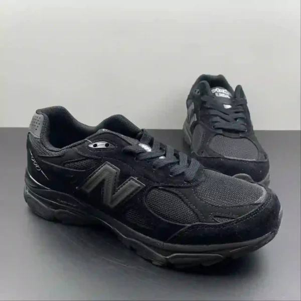 NB990V3 Triple Black