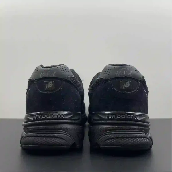 NB990V3 Triple Black