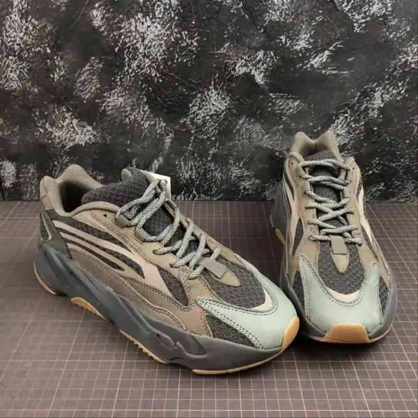 Yeezy 700 Geode