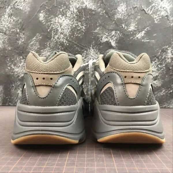 Yeezy 700 Geode