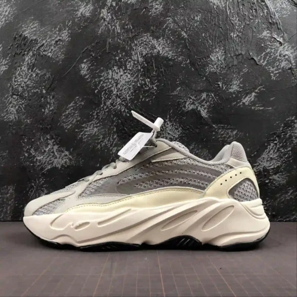 Yeezy 700 Static