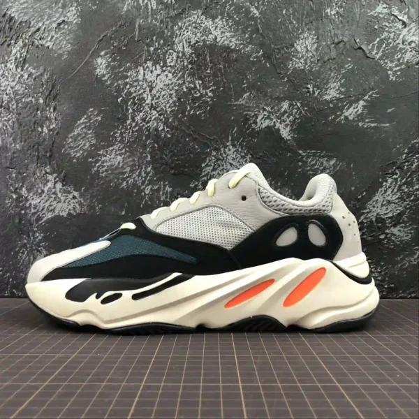 Yeezy 700 Wave Runner