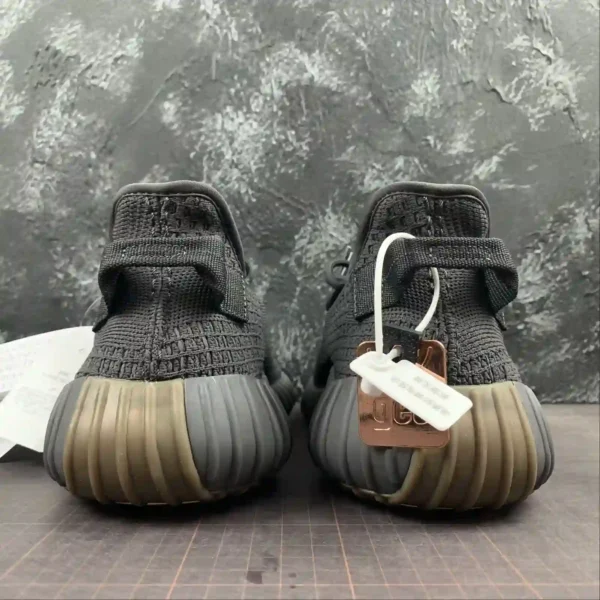 Yeezy V2 350 Cinder