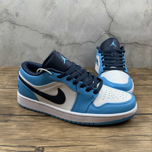 Air Jordan 1 Low UNC